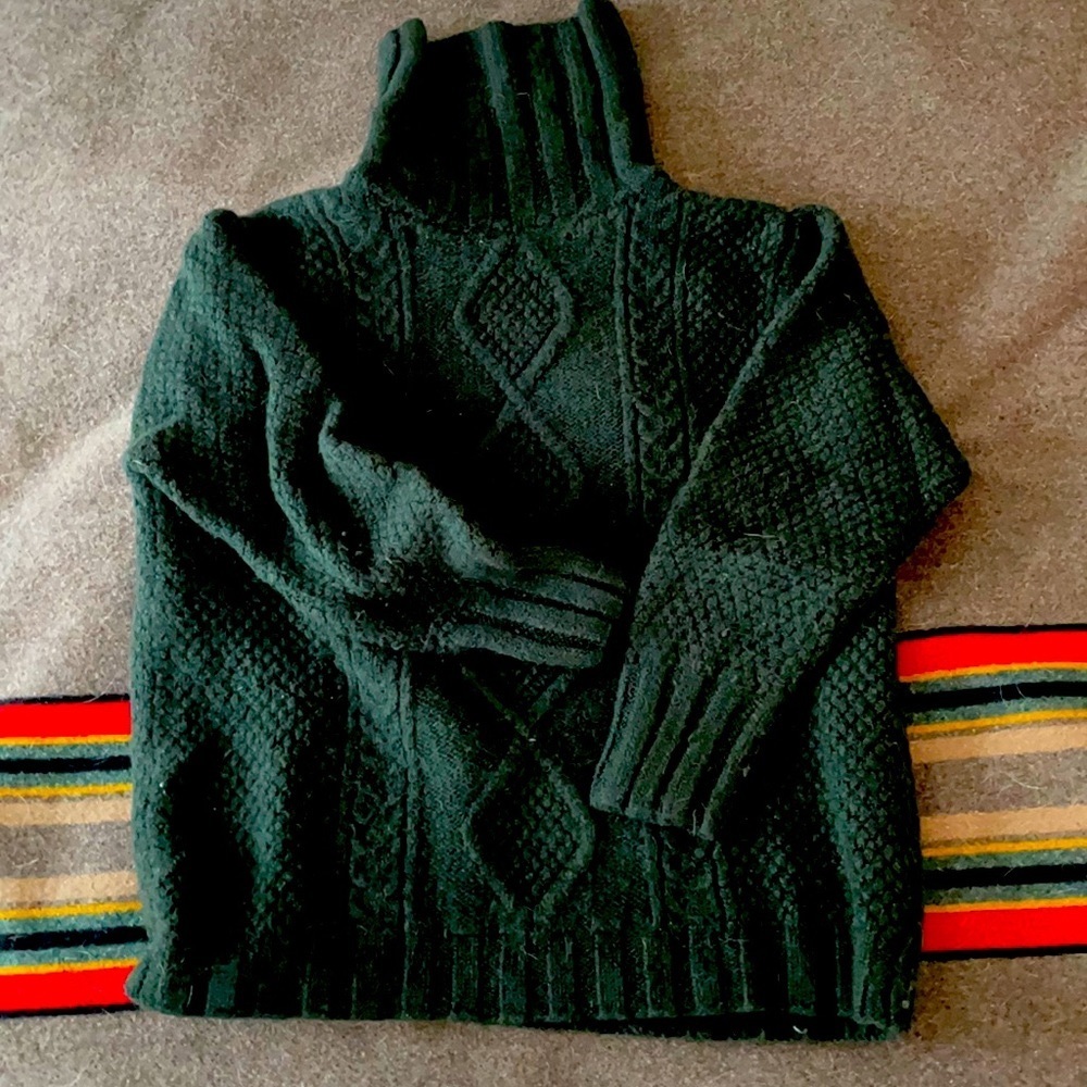 Women’s wool blend turtle neck sweater